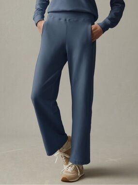 American Giant Wide Straight Leg 100% Cotton Sweatpants in Women’s XL